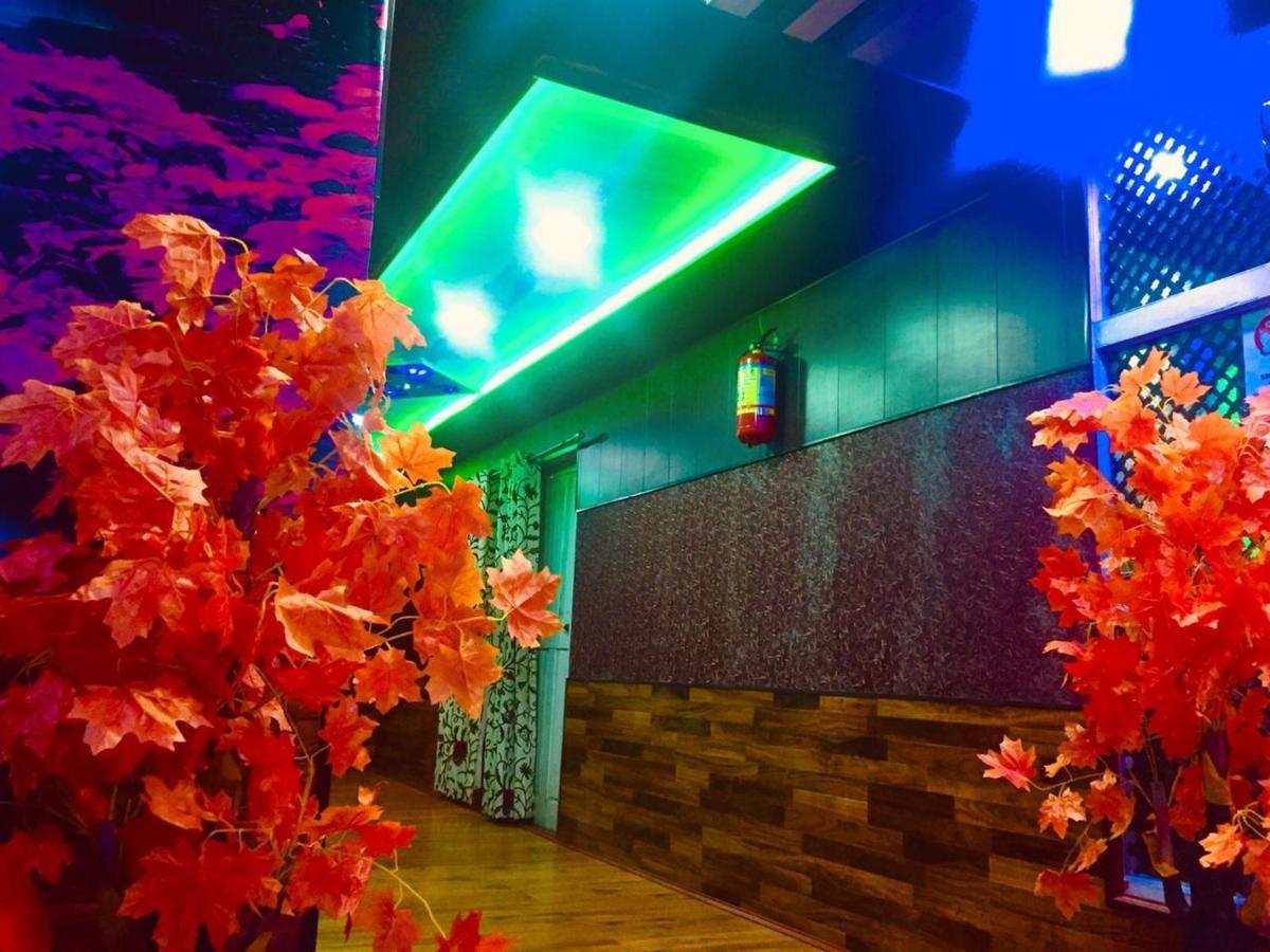 Pine View Resort Гульмарг Екстер'єр фото
