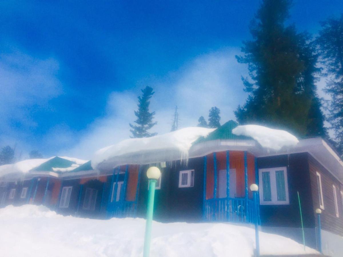 Pine View Resort Гульмарг Екстер'єр фото