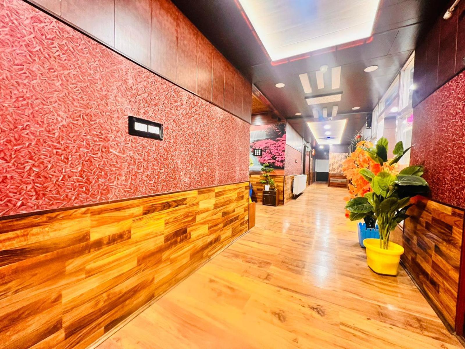 Pine View Resort Гульмарг Екстер'єр фото