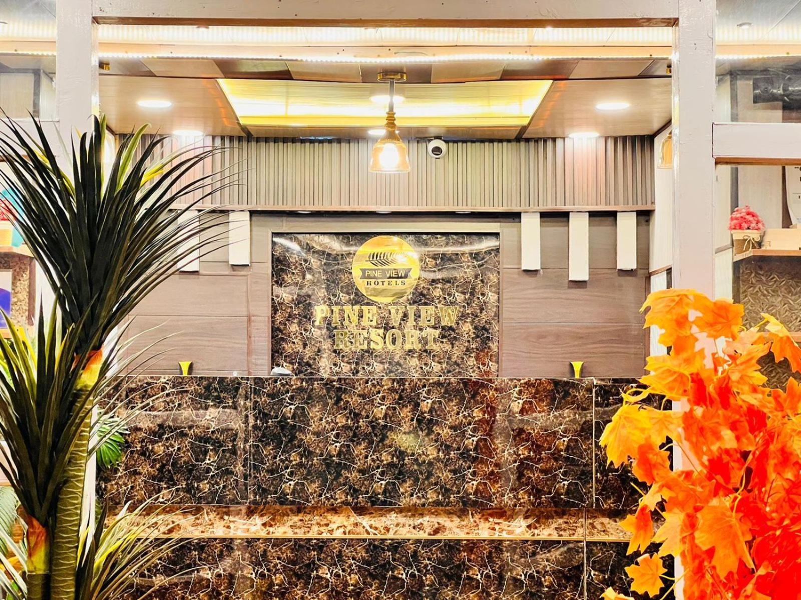 Pine View Resort Гульмарг Екстер'єр фото