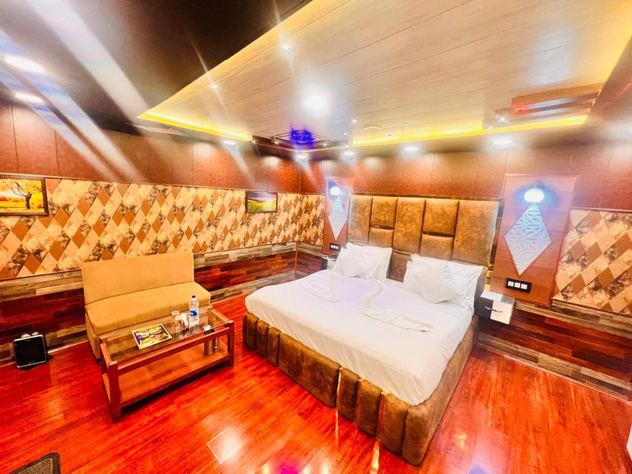 Pine View Resort Гульмарг Екстер'єр фото