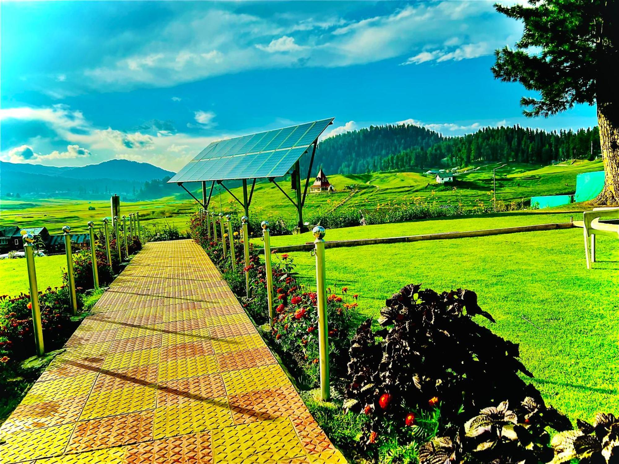 Pine View Resort Гульмарг Екстер'єр фото